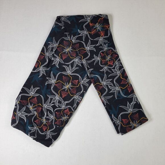 LuLaRoe Christmas Tree Poinsettia Leggings One Size Fits All - Picture 1 of 4